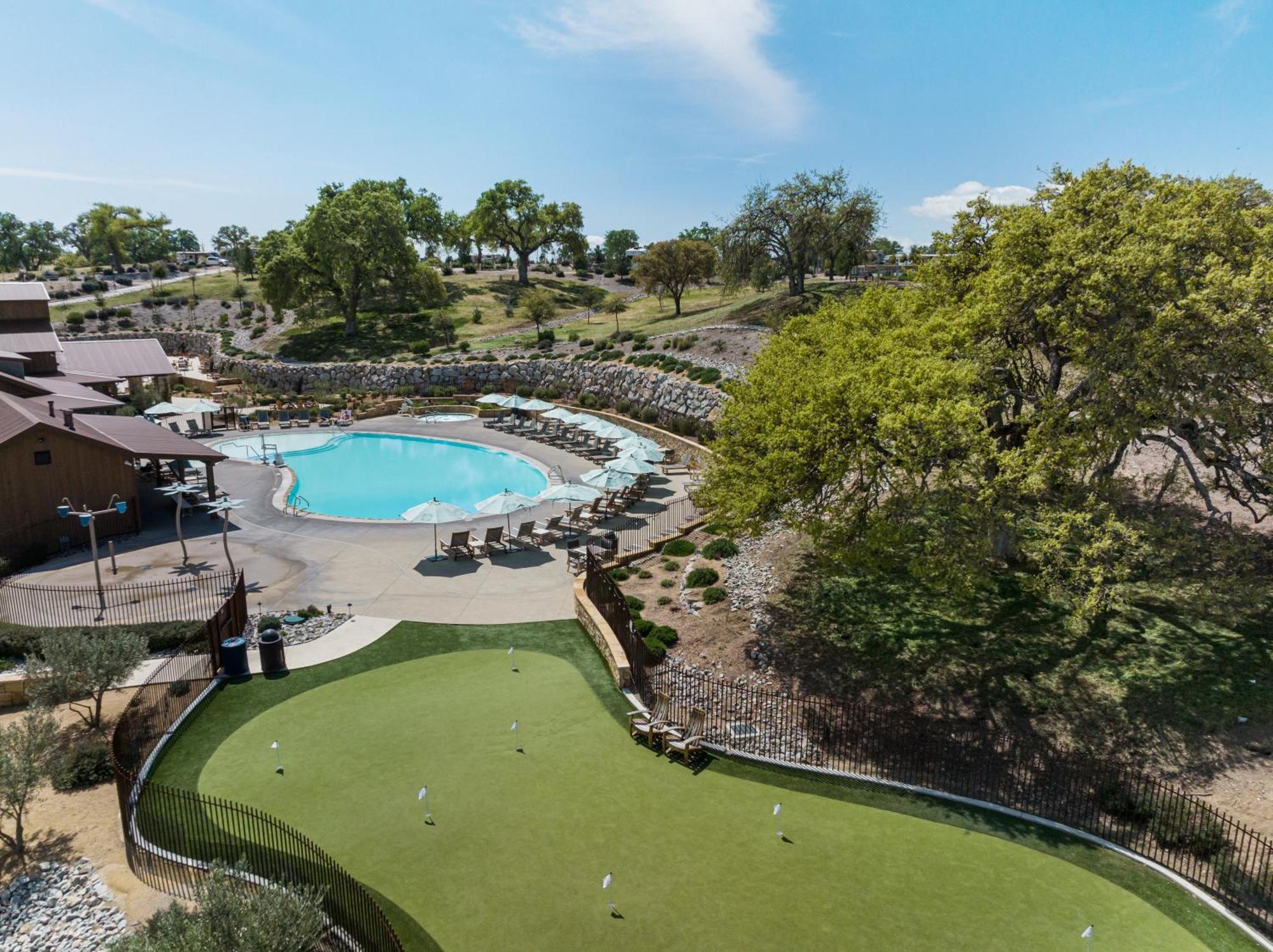 Sun Outdoors Paso Robles Hotel Exterior photo